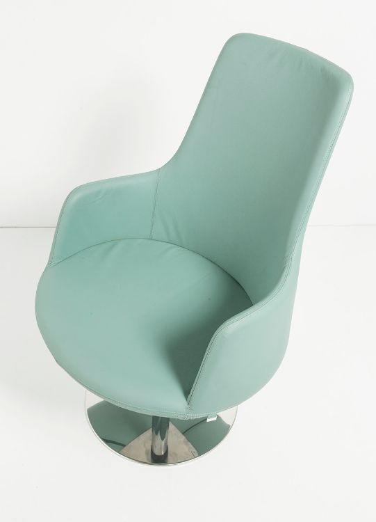 CASE HIGH BACK resmi