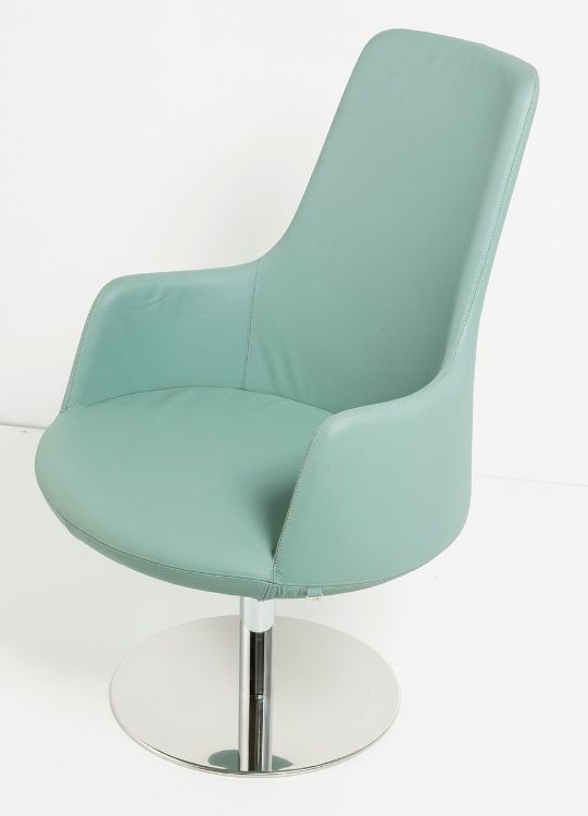 CASE HIGH BACK resmi