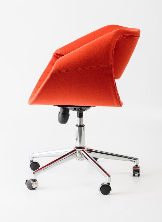 FREE ARM CHAIR resmi